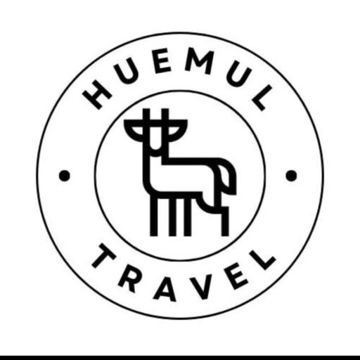 Huemul travel logo